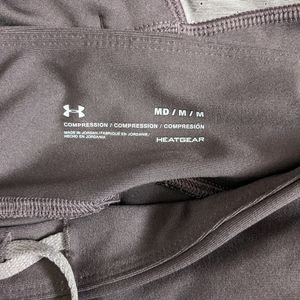 Under Armour compression leggings.